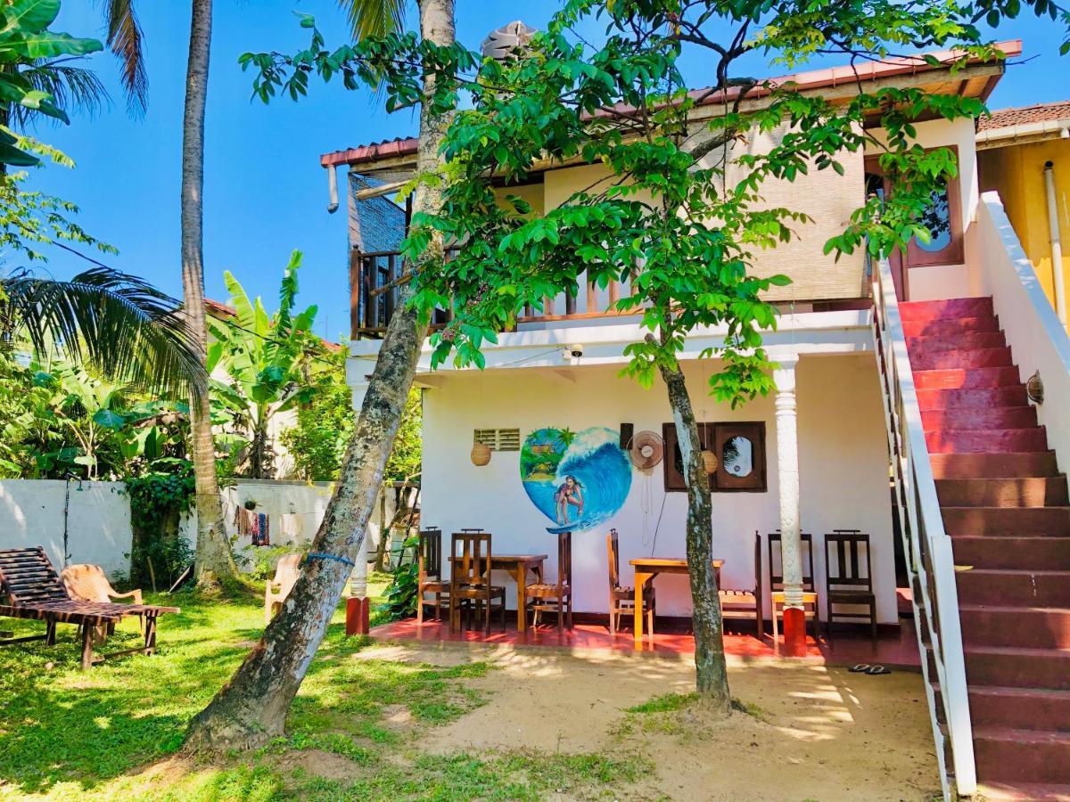 The Sea View Villa Surf School Велигама Экстерьер фото