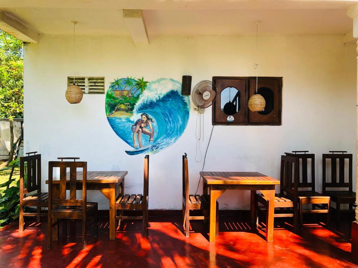 The Sea View Villa Surf School Велигама Экстерьер фото